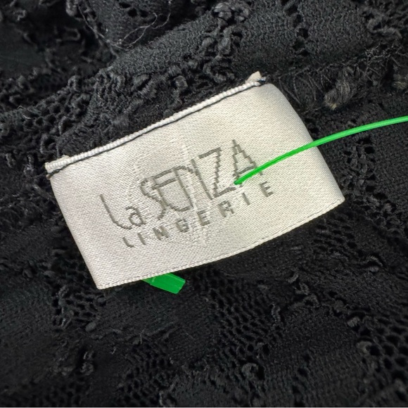 La senza tshirt lace mesh floral flowers black mock neck crop top style luxe - Picture 8 of 8